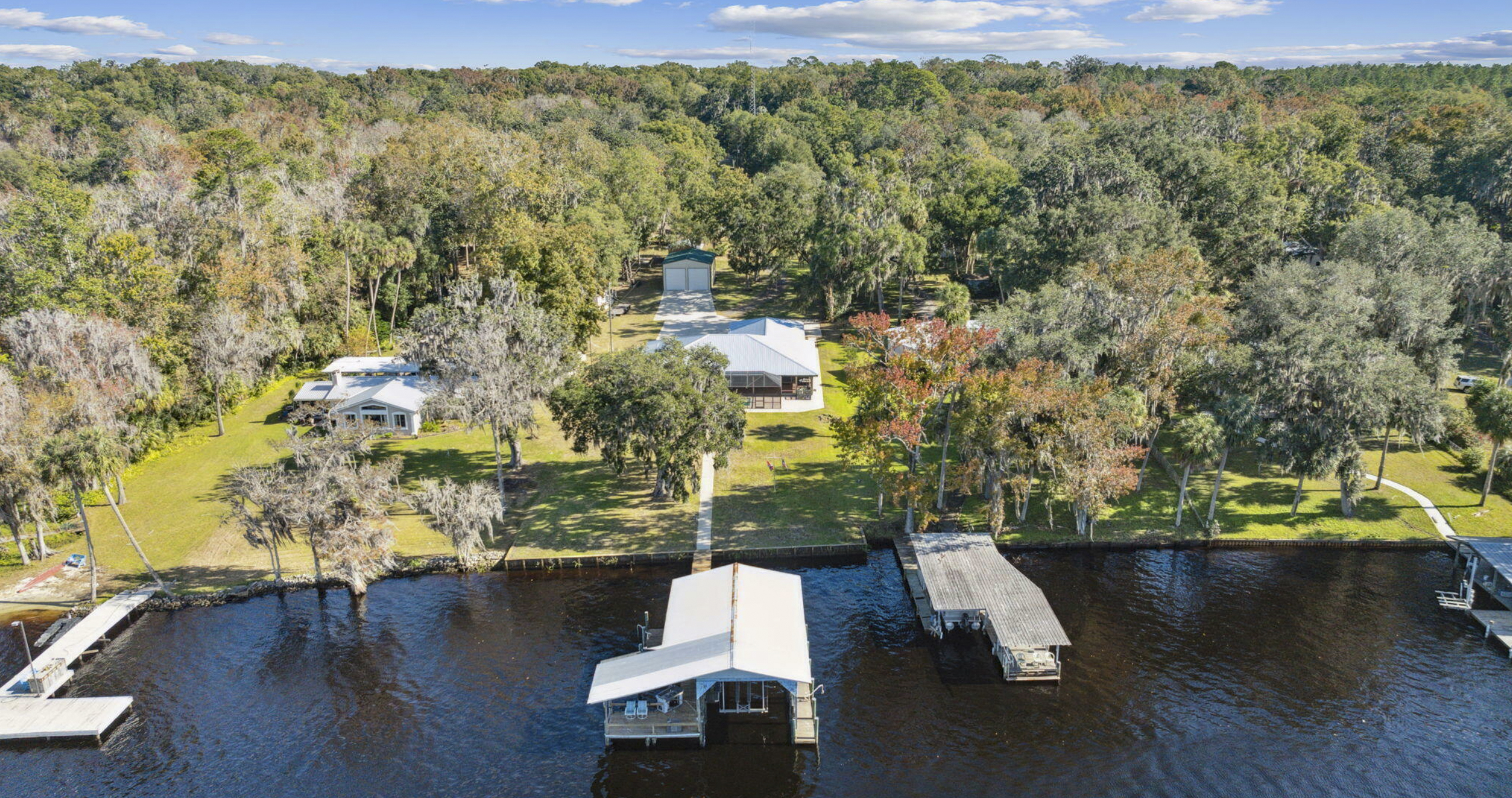 Putnam County home for sale at 126 Easy Drive in Satsuma Florida.
