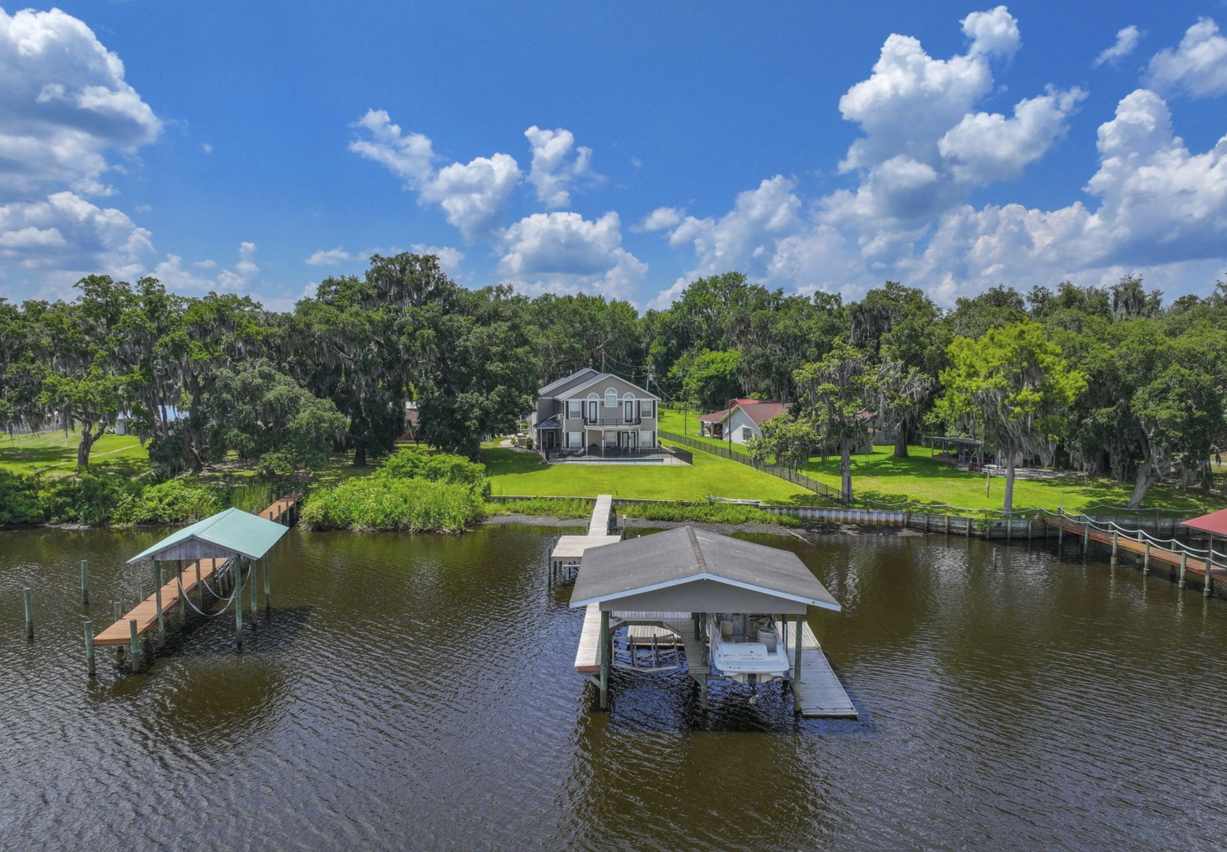 High angle view of 529 West River Road in Palatka Florida