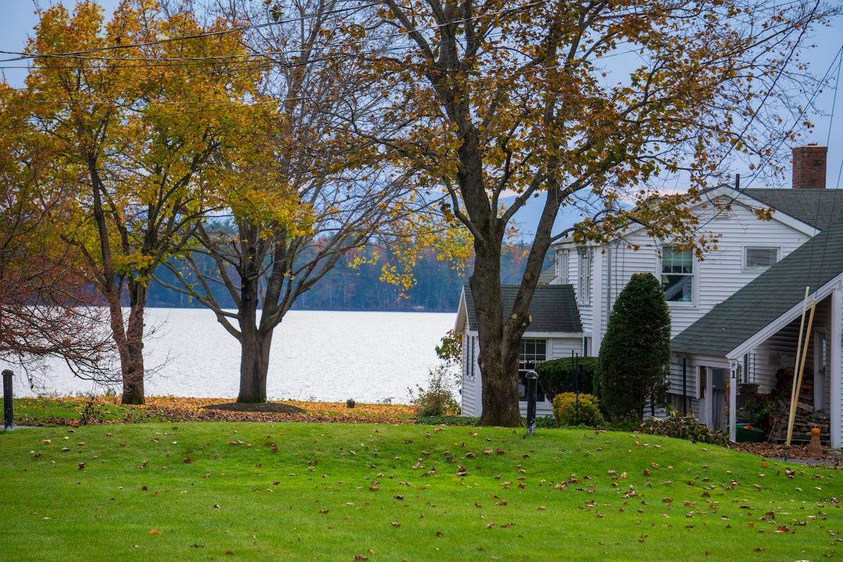 Lakefront home in Putnam County, Florida.